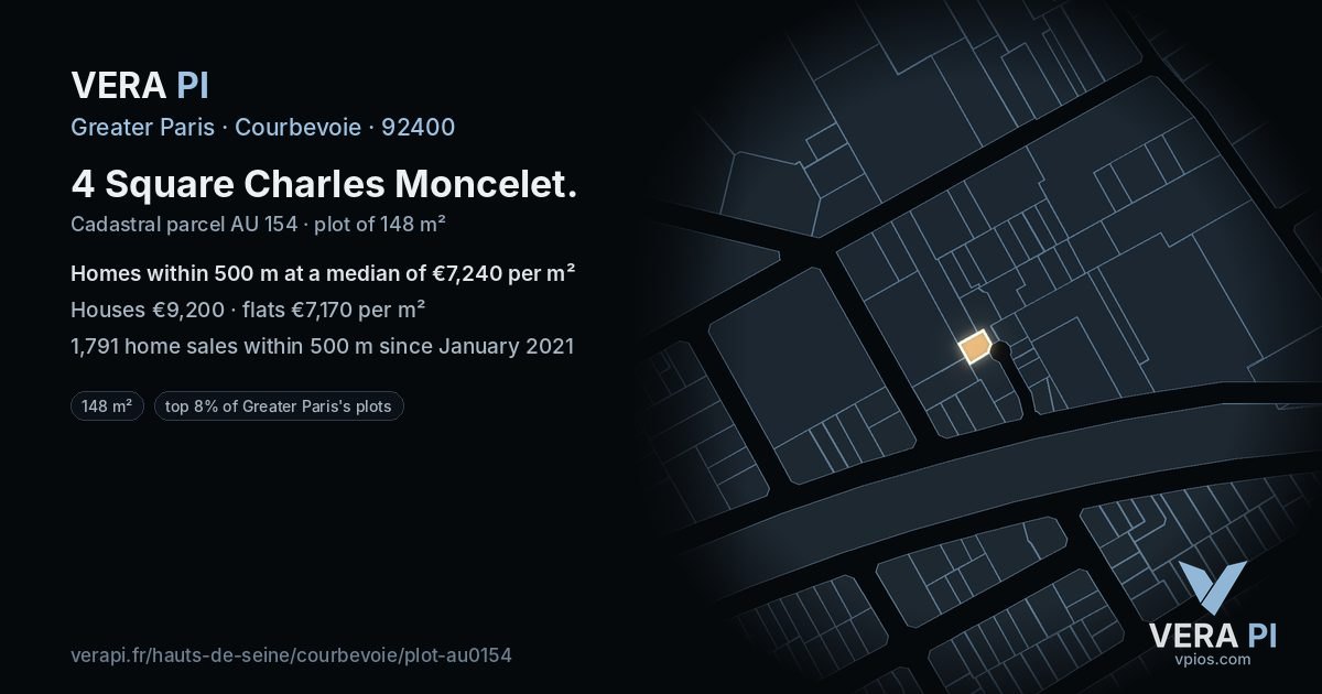 4 Square Charles Moncelet, Courbevoie at night – the plot lit, the parcels around coloured by the prices near them