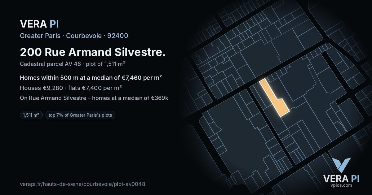 200 Rue Armand Silvestre, Courbevoie at night – the plot lit, the parcels around coloured by the prices near them