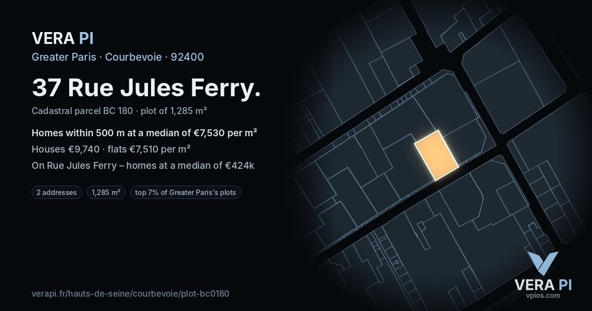 37 Rue Jules Ferry, Courbevoie at night – the plot lit, the parcels around coloured by the prices near them