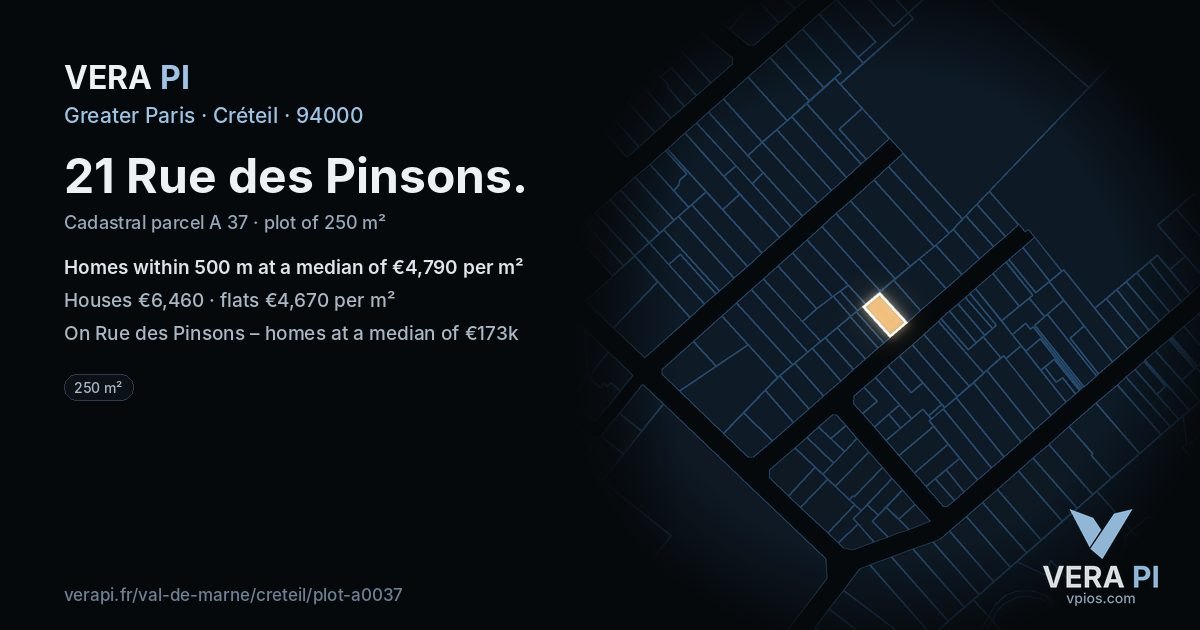 21 Rue des Pinsons, Créteil at night – the plot lit, the parcels around coloured by the prices near them
