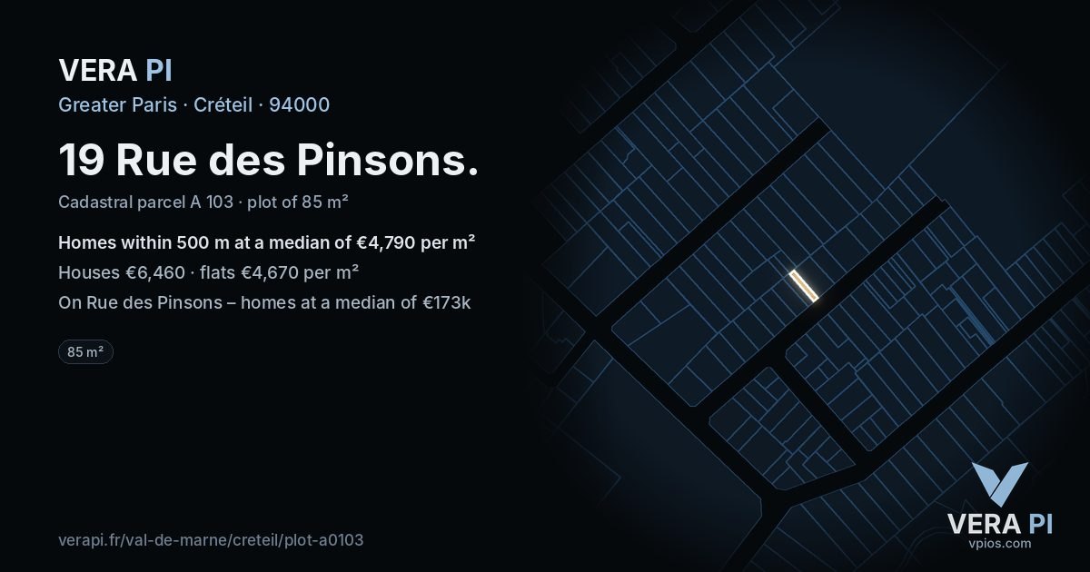19 Rue des Pinsons, Créteil at night – the plot lit, the parcels around coloured by the prices near them
