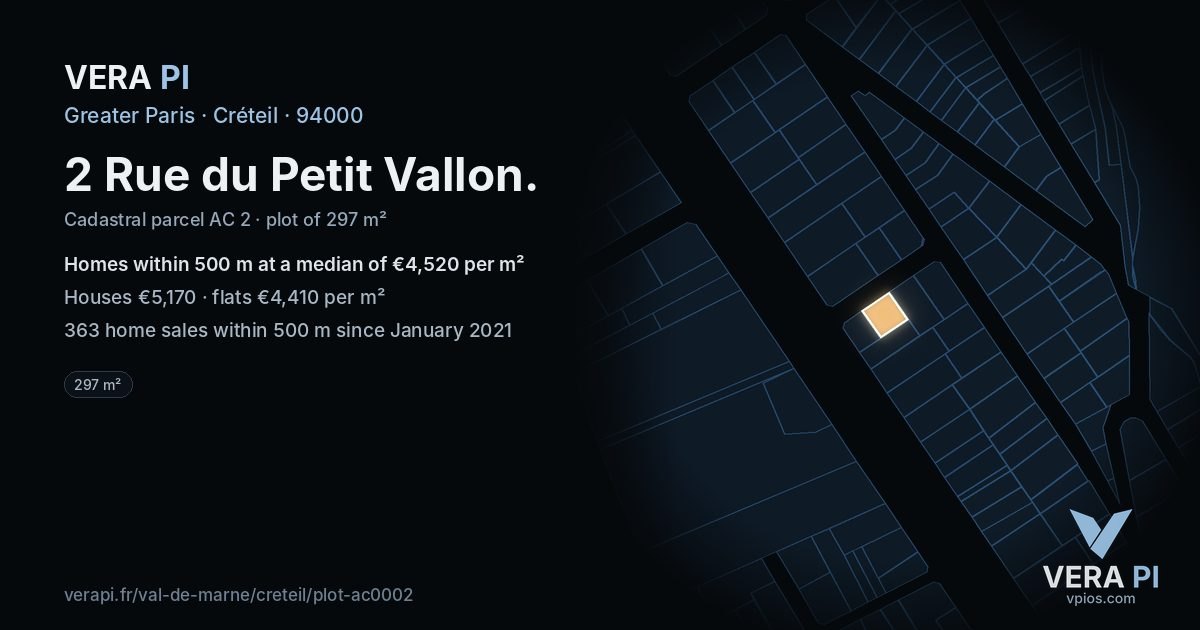 2 Rue du Petit Vallon, Créteil at night – the plot lit, the parcels around coloured by the prices near them