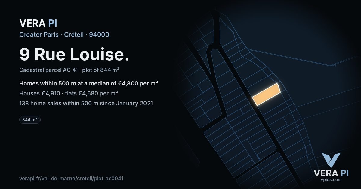 9 Rue Louise, Créteil at night – the plot lit, the parcels around coloured by the prices near them