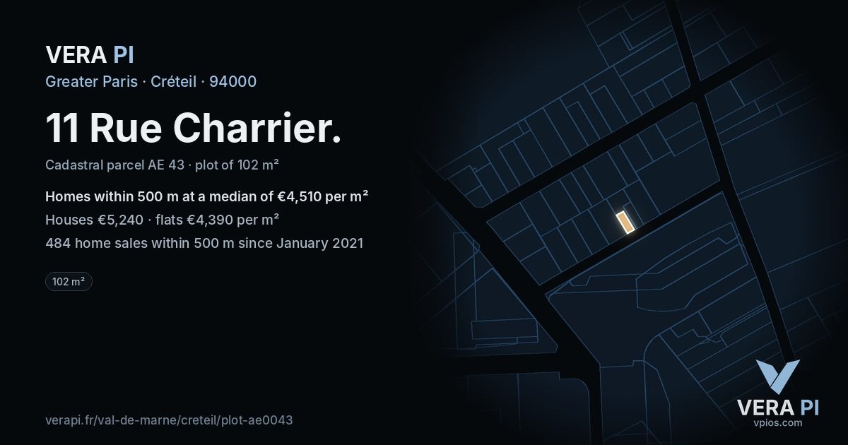 11 Rue Charrier, Créteil at night – the plot lit, the parcels around coloured by the prices near them