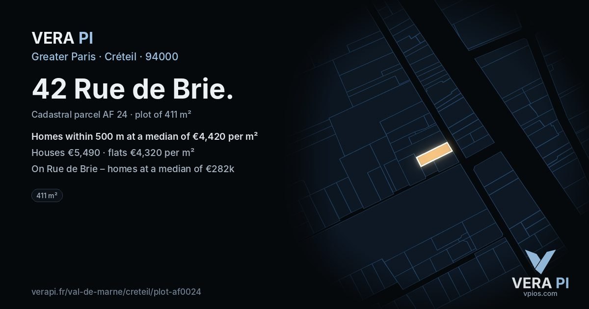 42 Rue de Brie, Créteil at night – the plot lit, the parcels around coloured by the prices near them