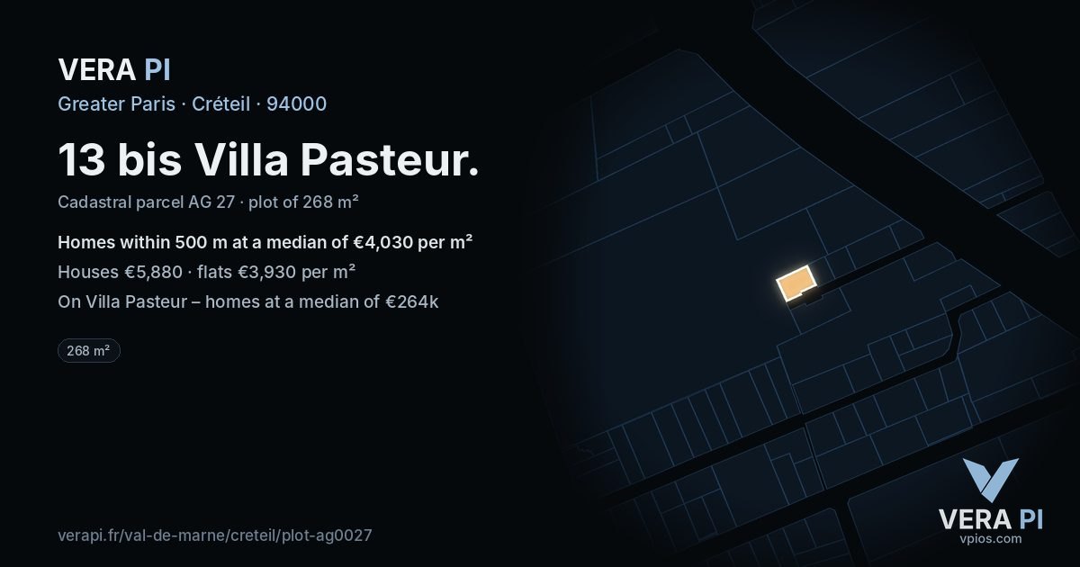 13 bis Villa Pasteur, Créteil at night – the plot lit, the parcels around coloured by the prices near them