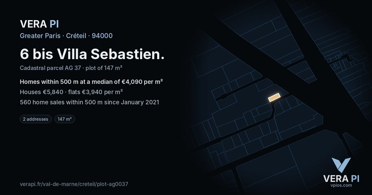 6 bis Villa Sebastien, Créteil at night – the plot lit, the parcels around coloured by the prices near them
