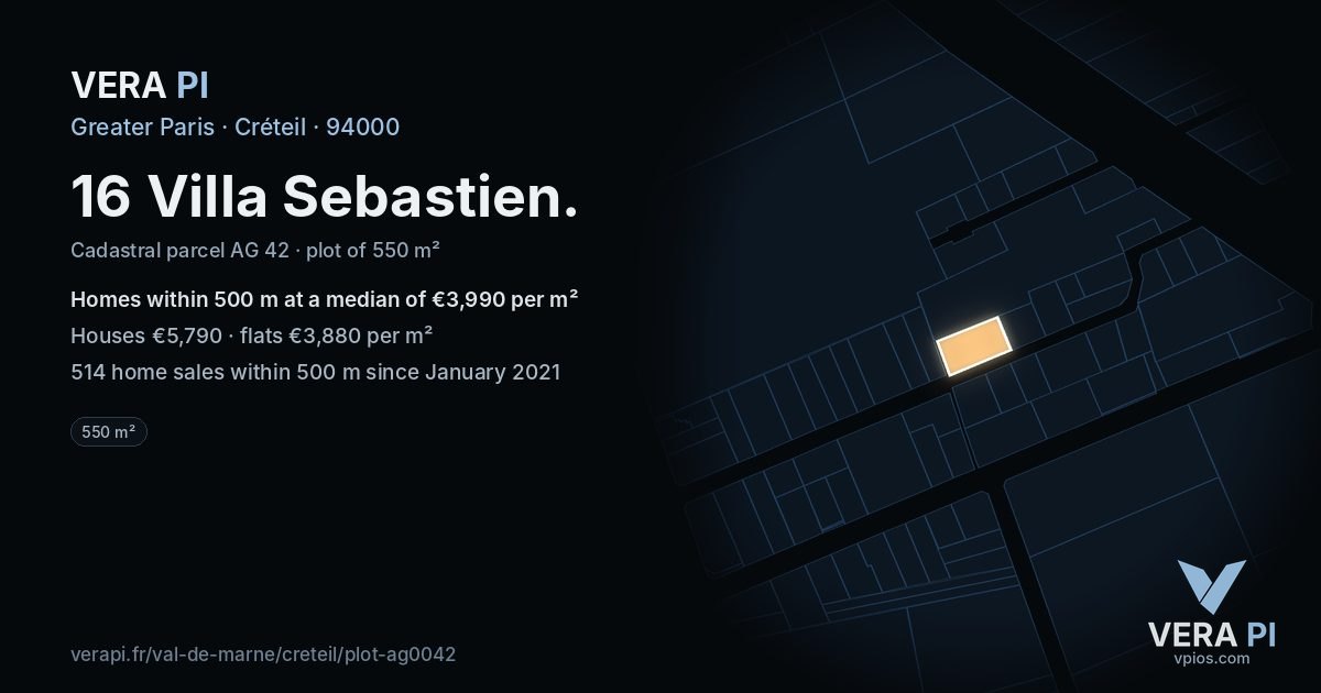 16 Villa Sebastien, Créteil at night – the plot lit, the parcels around coloured by the prices near them