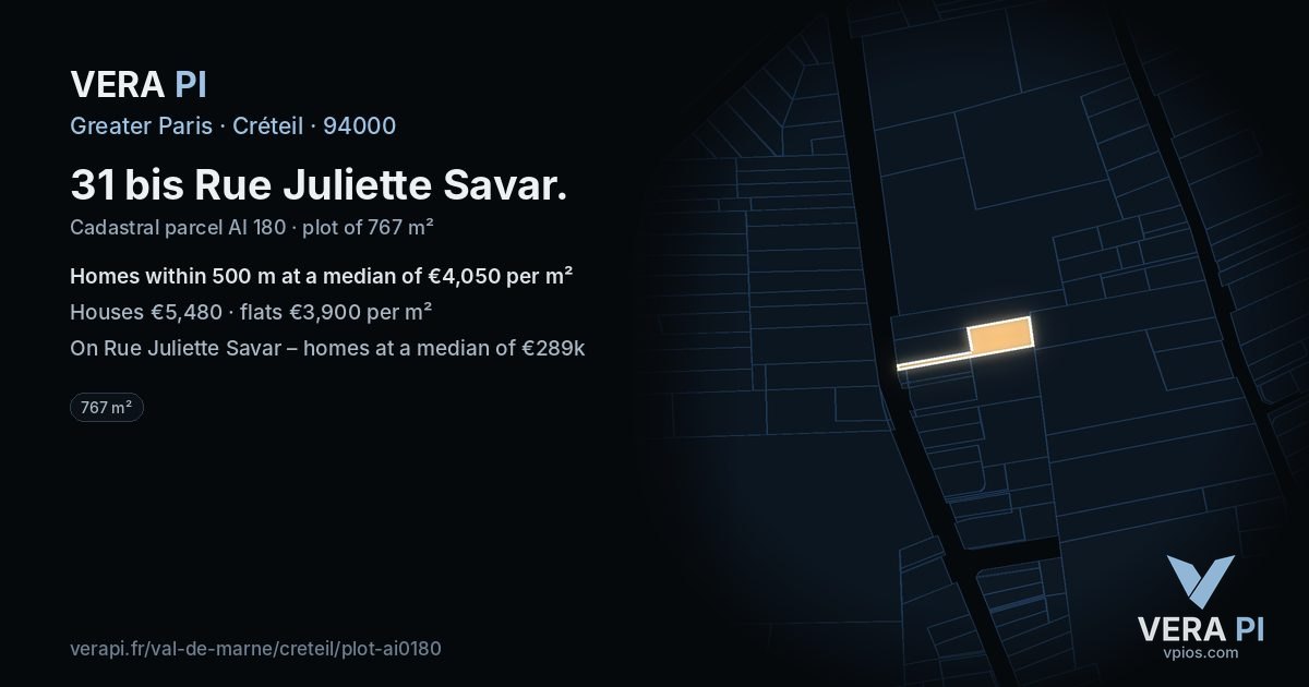 31 bis Rue Juliette Savar, Créteil at night – the plot lit, the parcels around coloured by the prices near them
