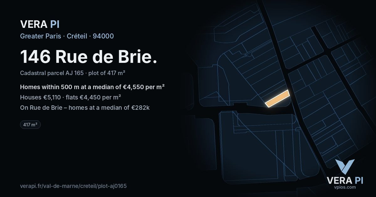 146 Rue de Brie, Créteil at night – the plot lit, the parcels around coloured by the prices near them