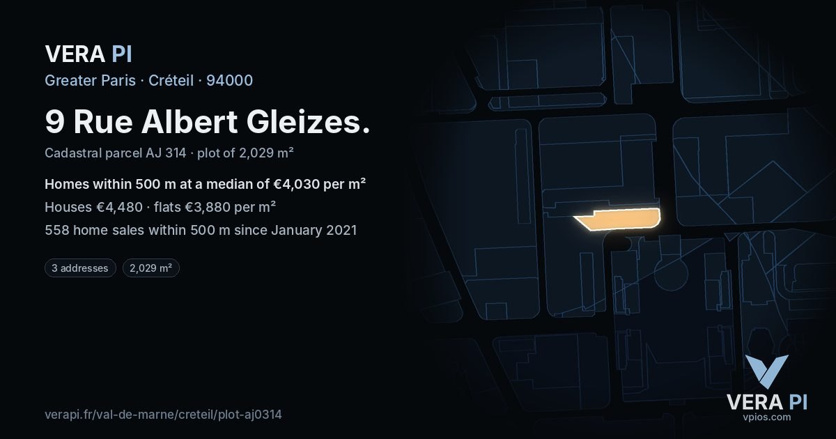 9 Rue Albert Gleizes, Créteil at night – the plot lit, the parcels around coloured by the prices near them