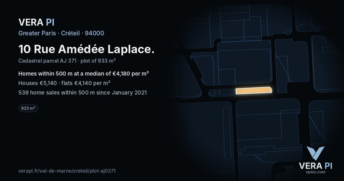 10 Rue Amédée Laplace, Créteil at night – the plot lit, the parcels around coloured by the prices near them