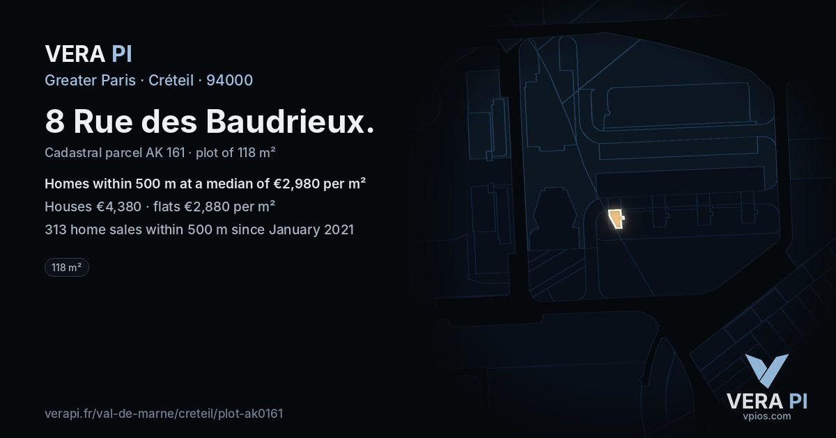 8 Rue des Baudrieux, Créteil at night – the plot lit, the parcels around coloured by the prices near them
