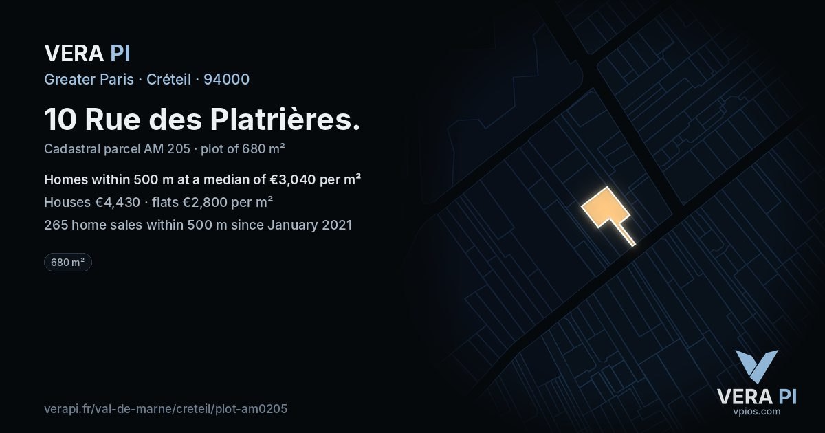 10 Rue des Platrières, Créteil at night – the plot lit, the parcels around coloured by the prices near them
