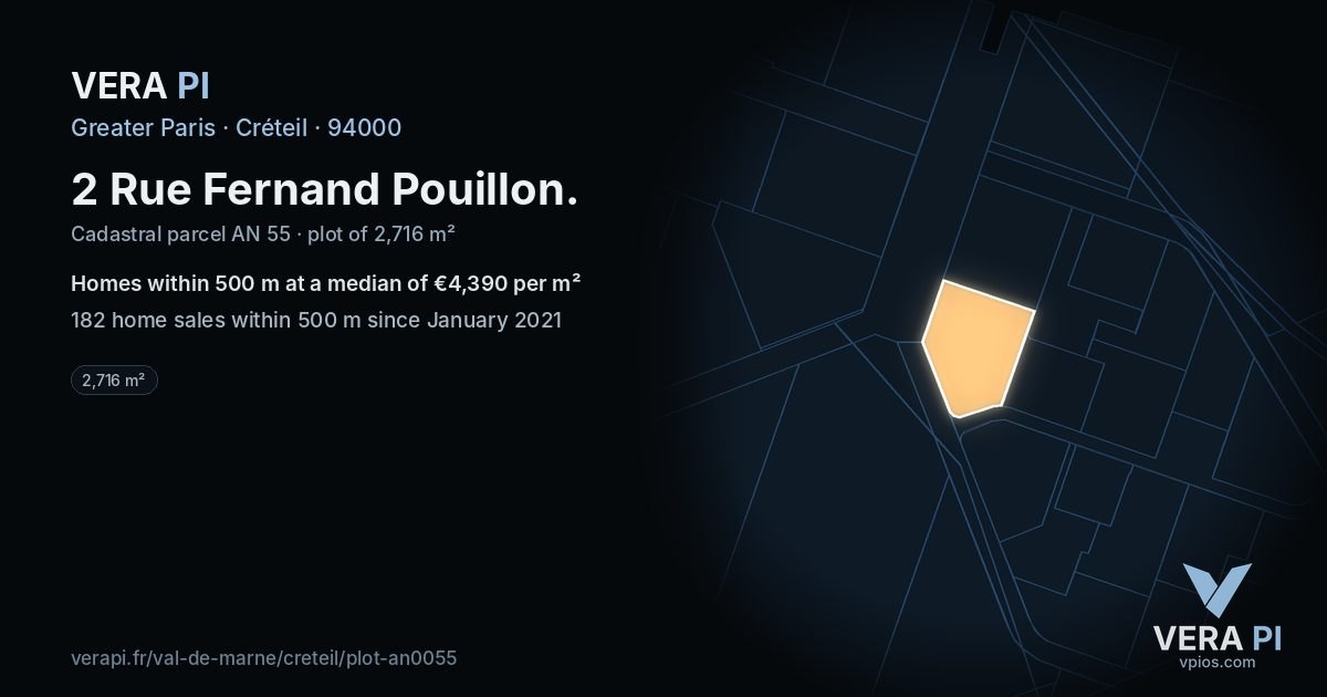 2 Rue Fernand Pouillon, Créteil at night – the plot lit, the parcels around coloured by the prices near them