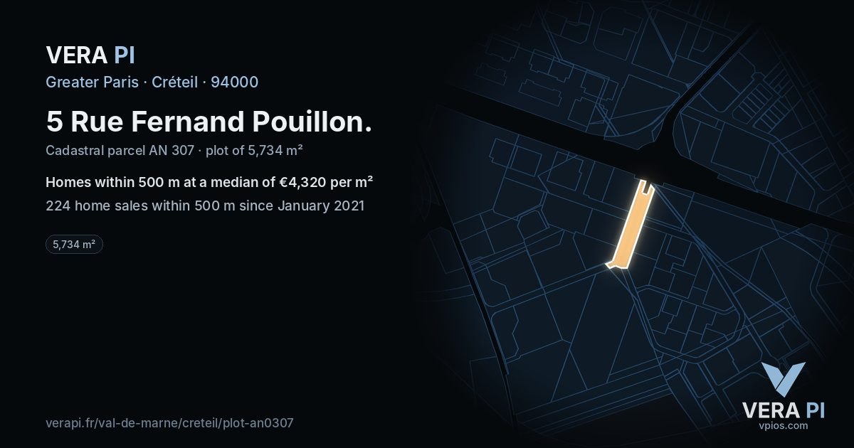 5 Rue Fernand Pouillon, Créteil at night – the plot lit, the parcels around coloured by the prices near them