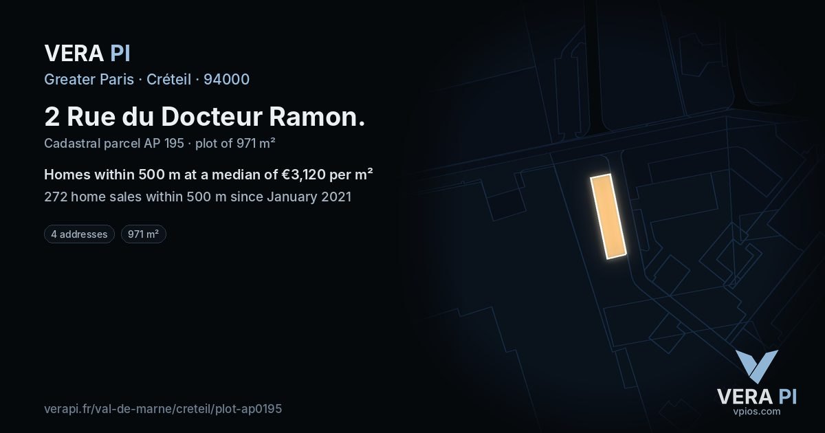 2 Rue du Docteur Ramon, Créteil at night – the plot lit, the parcels around coloured by the prices near them