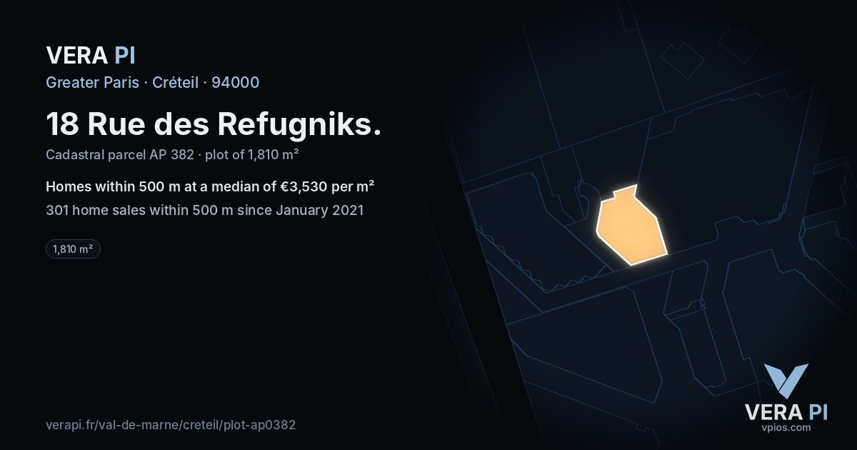 18 Rue des Refugniks, Créteil at night – the plot lit, the parcels around coloured by the prices near them