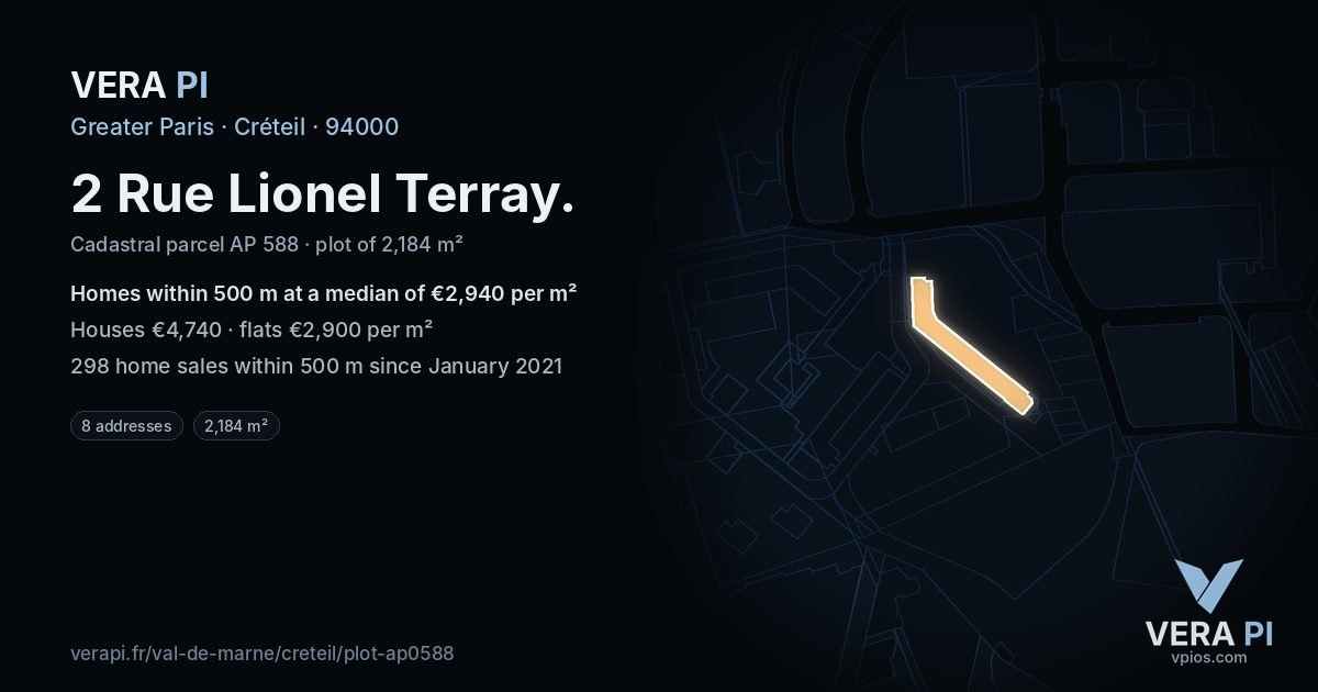 2 Rue Lionel Terray, Créteil at night – the plot lit, the parcels around coloured by the prices near them