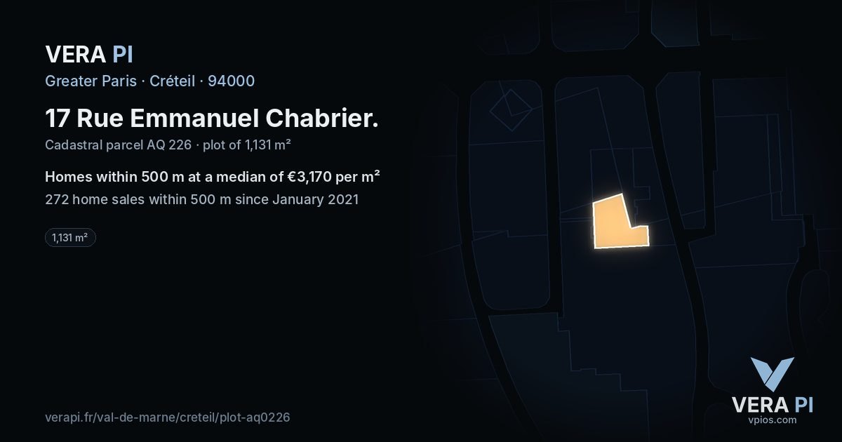 17 Rue Emmanuel Chabrier, Créteil at night – the plot lit, the parcels around coloured by the prices near them