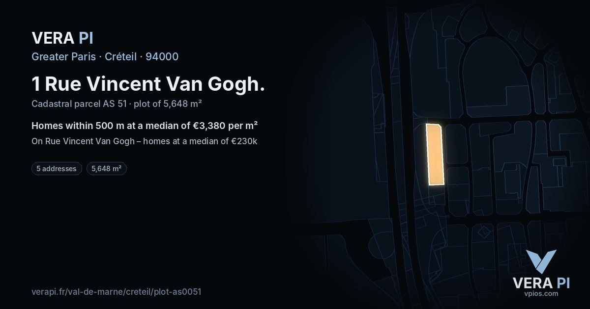 1 Rue Vincent Van Gogh, Créteil at night – the plot lit, the parcels around coloured by the prices near them