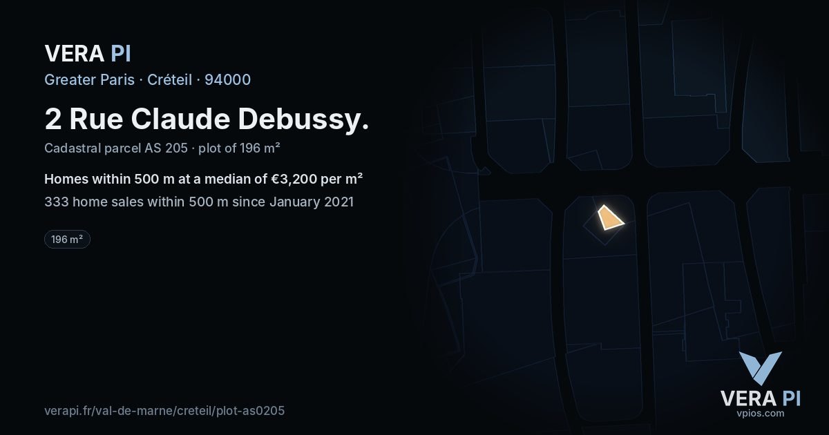 2 Rue Claude Debussy, Créteil at night – the plot lit, the parcels around coloured by the prices near them