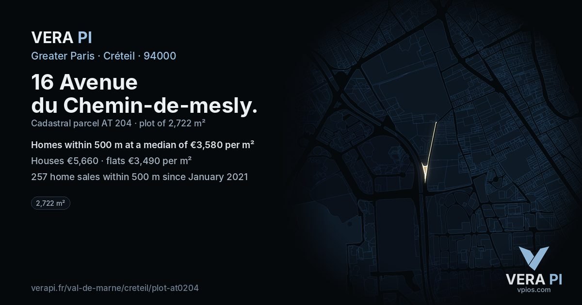 16 Avenue du Chemin-de-mesly, Créteil at night – the plot lit, the parcels around coloured by the prices near them