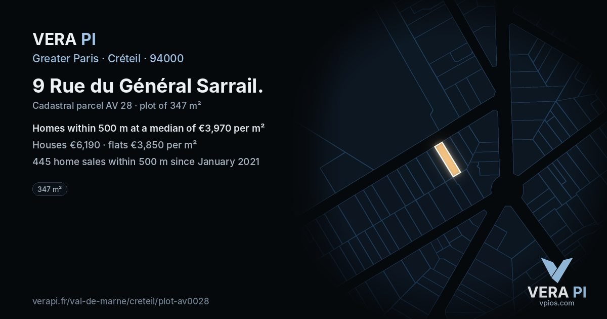 9 Rue du Général Sarrail, Créteil at night – the plot lit, the parcels around coloured by the prices near them