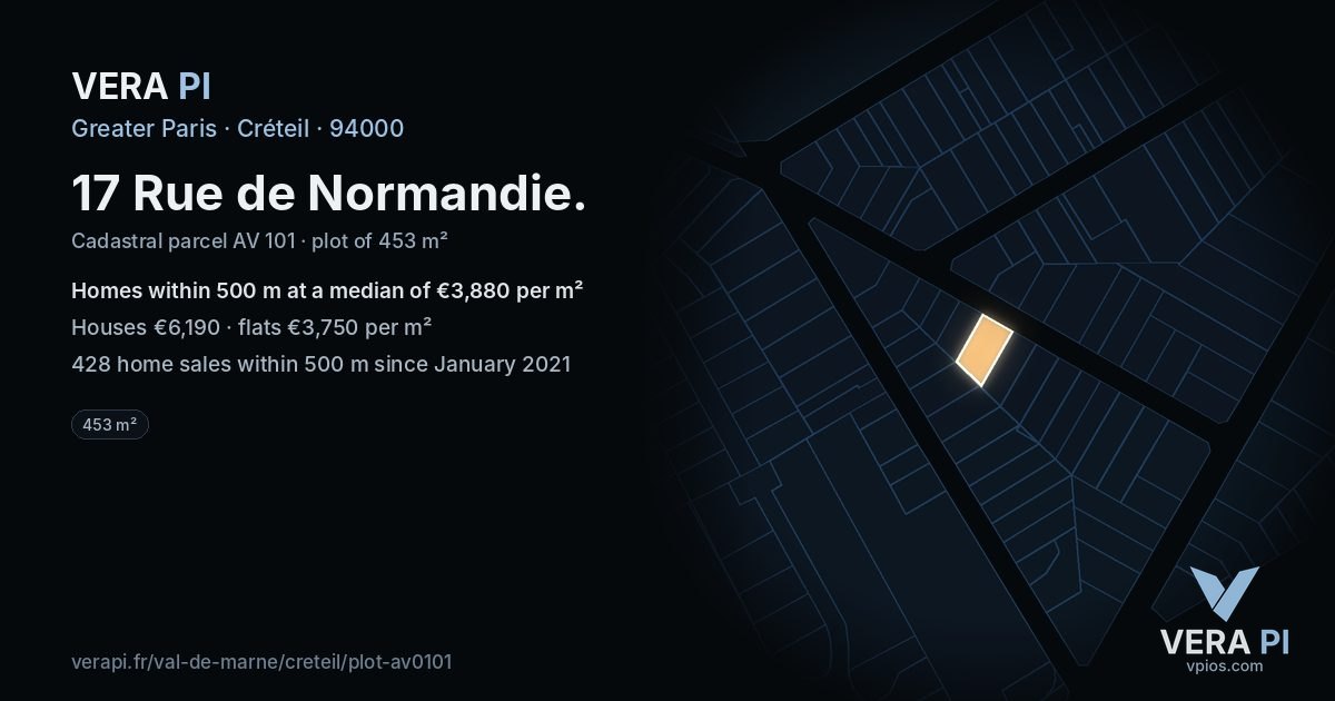 17 Rue de Normandie, Créteil at night – the plot lit, the parcels around coloured by the prices near them