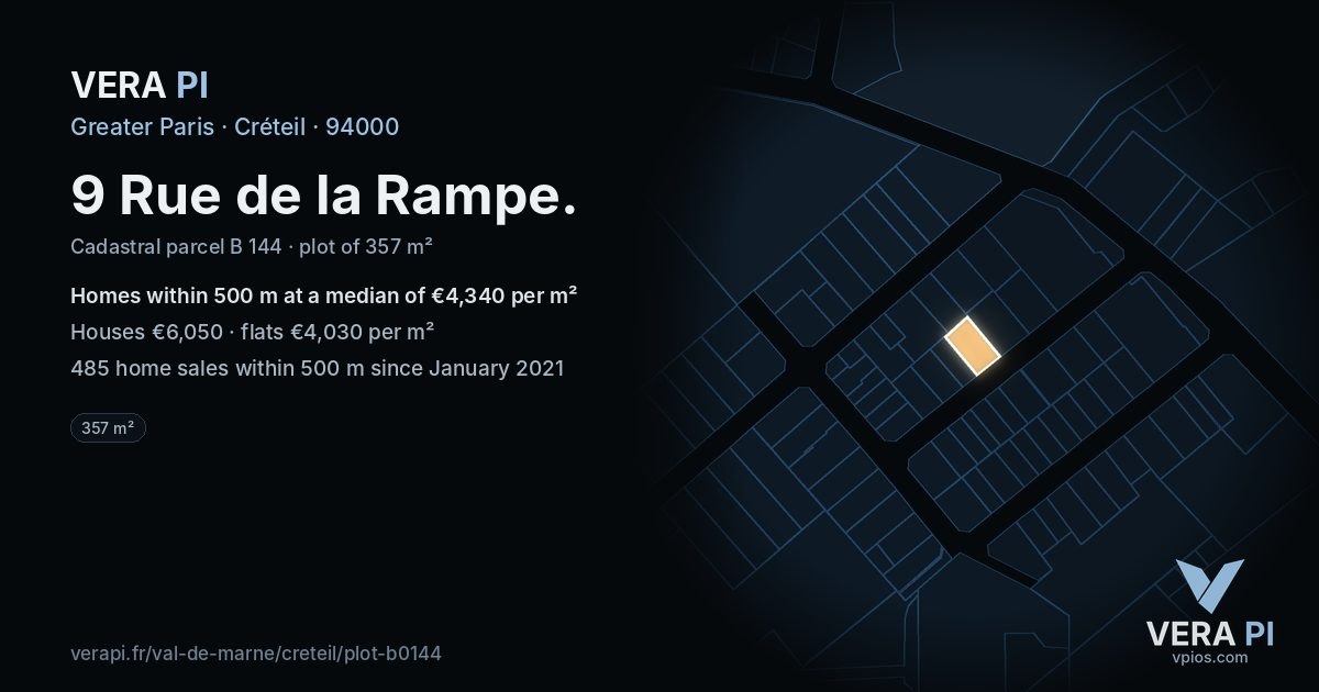 9 Rue de la Rampe, Créteil at night – the plot lit, the parcels around coloured by the prices near them