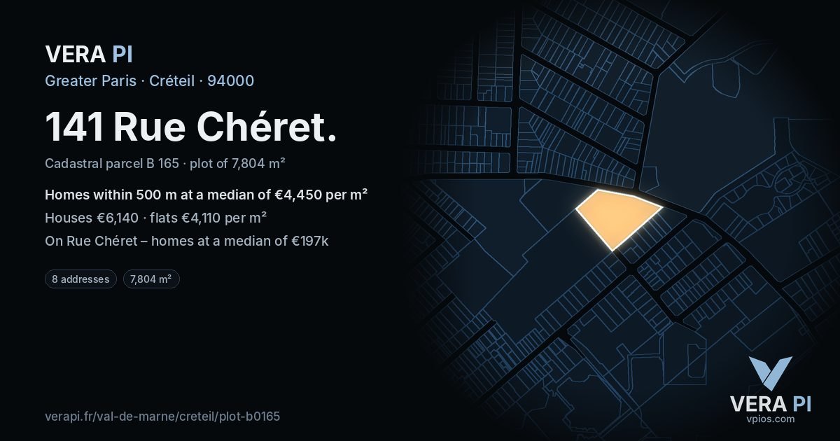 141 Rue Chéret, Créteil at night – the plot lit, the parcels around coloured by the prices near them