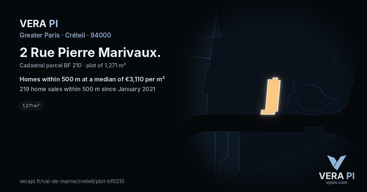 2 Rue Pierre Marivaux, Créteil at night – the plot lit, the parcels around coloured by the prices near them