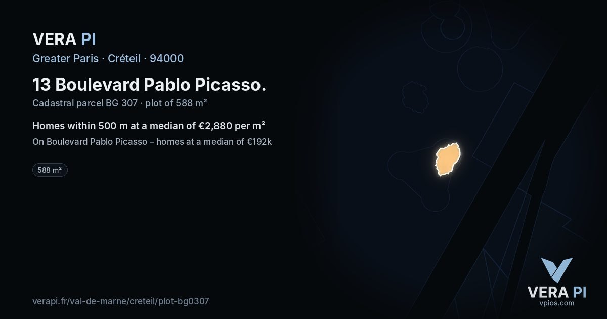 13 Boulevard Pablo Picasso, Créteil at night – the plot lit, the parcels around coloured by the prices near them