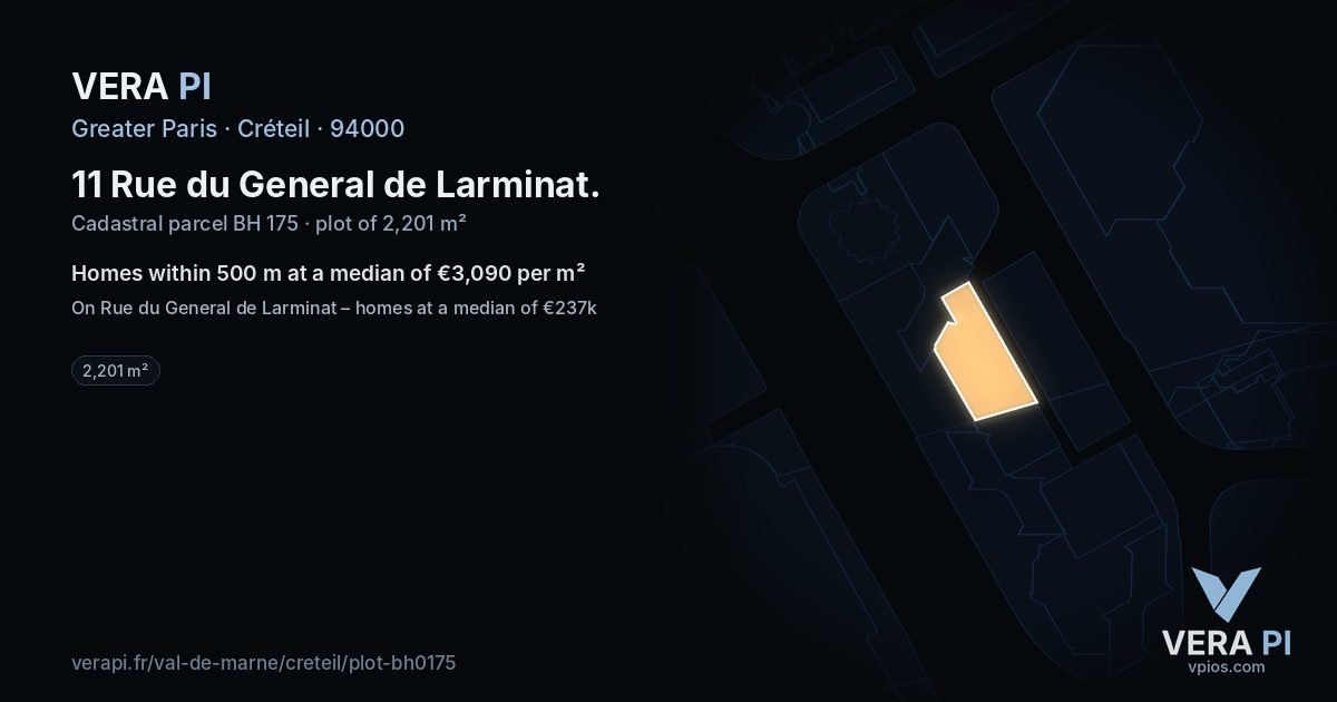 11 Rue du General de Larminat, Créteil at night – the plot lit, the parcels around coloured by the prices near them