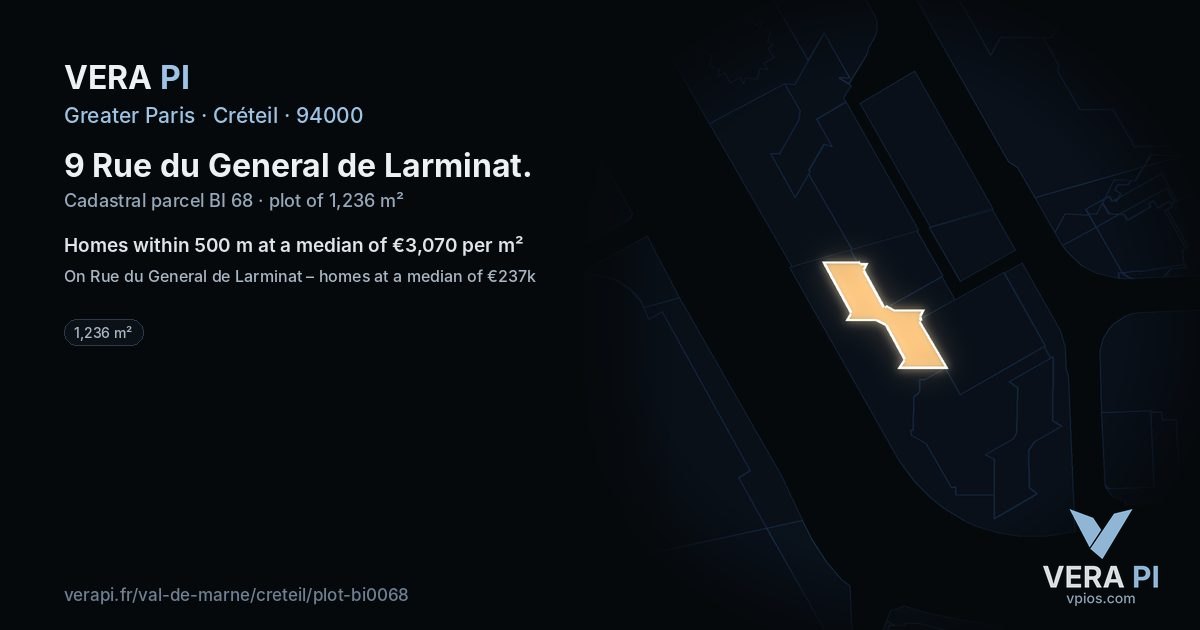 9 Rue du General de Larminat, Créteil at night – the plot lit, the parcels around coloured by the prices near them