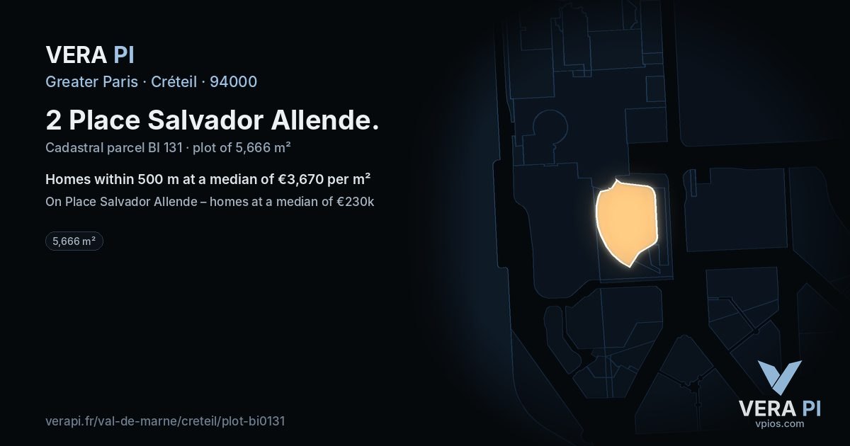 2 Place Salvador Allende, Créteil at night – the plot lit, the parcels around coloured by the prices near them