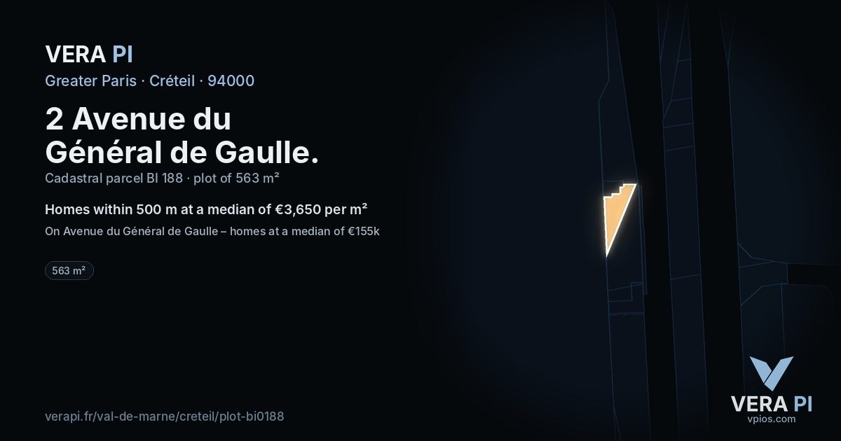 2 Avenue du Général de Gaulle, Créteil at night – the plot lit, the parcels around coloured by the prices near them