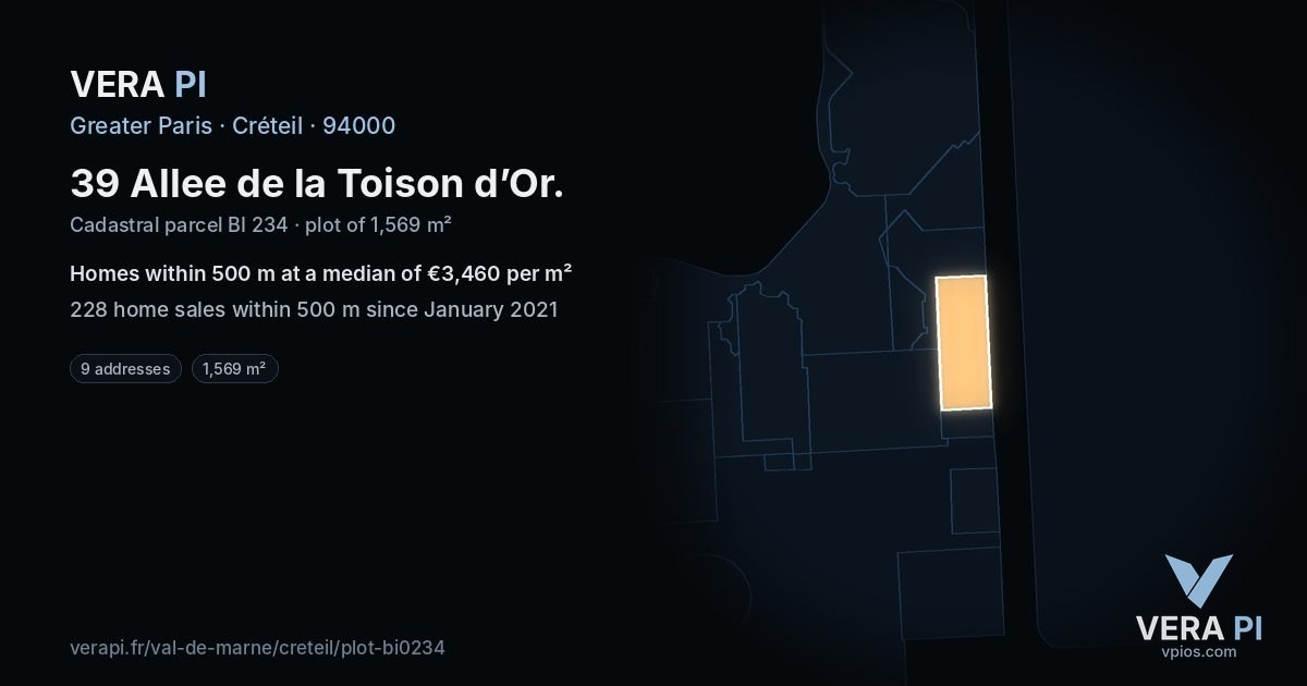 39 Allee de la Toison d’Or, Créteil at night – the plot lit, the parcels around coloured by the prices near them