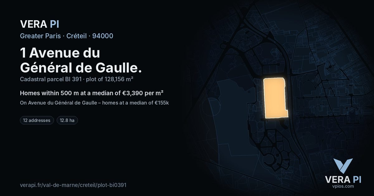 1 Avenue du Général de Gaulle, Créteil at night – the plot lit, the parcels around coloured by the prices near them