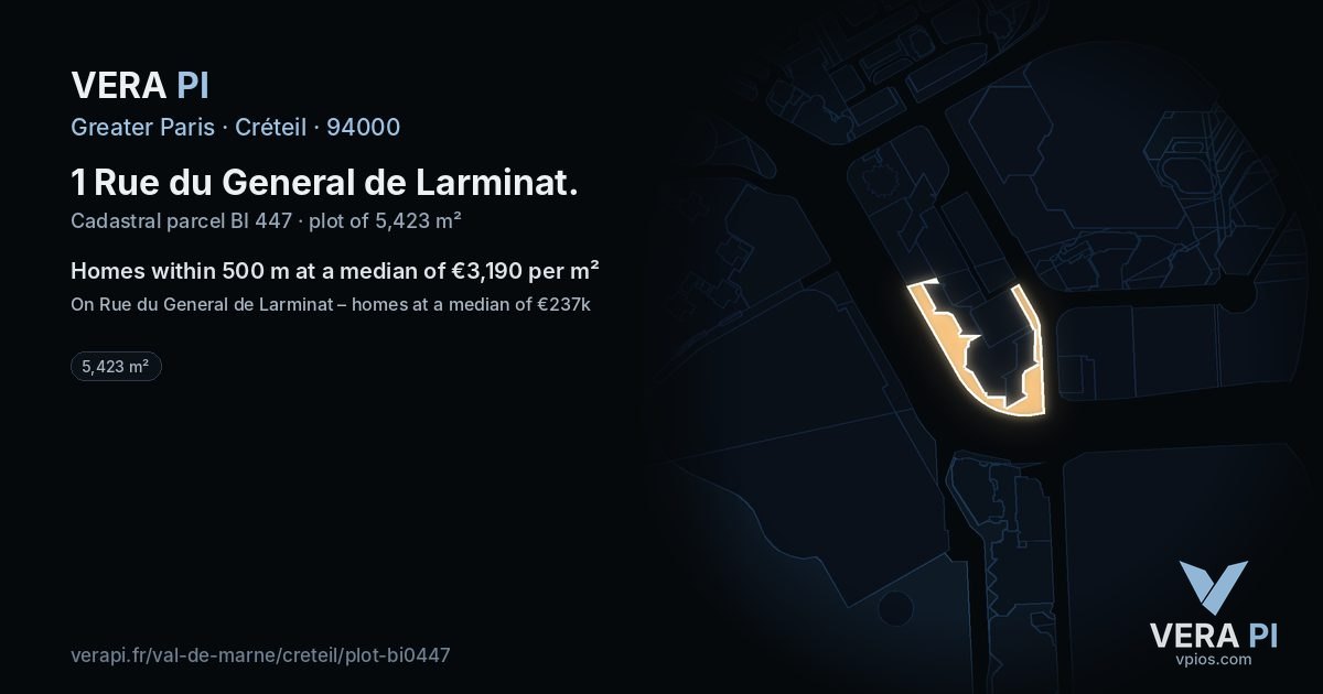 1 Rue du General de Larminat, Créteil at night – the plot lit, the parcels around coloured by the prices near them