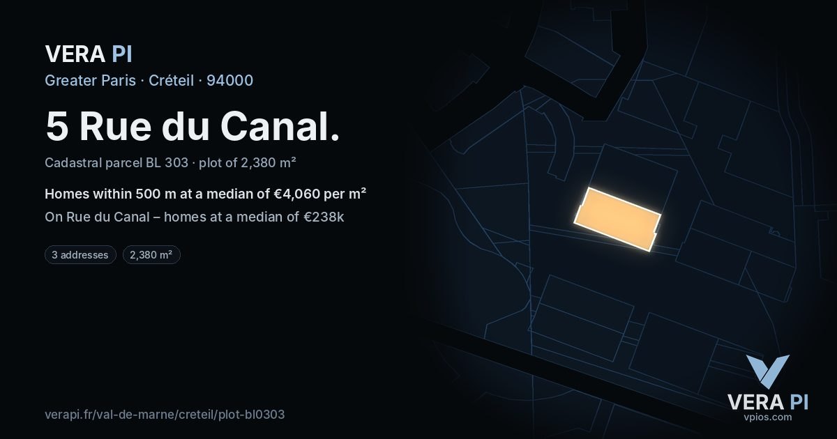 5 Rue du Canal, Créteil at night – the plot lit, the parcels around coloured by the prices near them