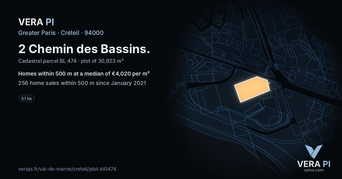 2 Chemin des Bassins, Créteil at night – the plot lit, the parcels around coloured by the prices near them