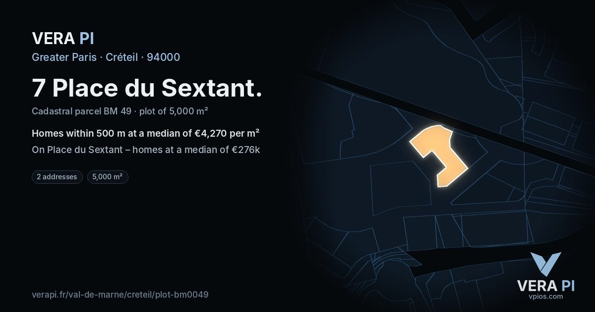 7 Place du Sextant, Créteil at night – the plot lit, the parcels around coloured by the prices near them