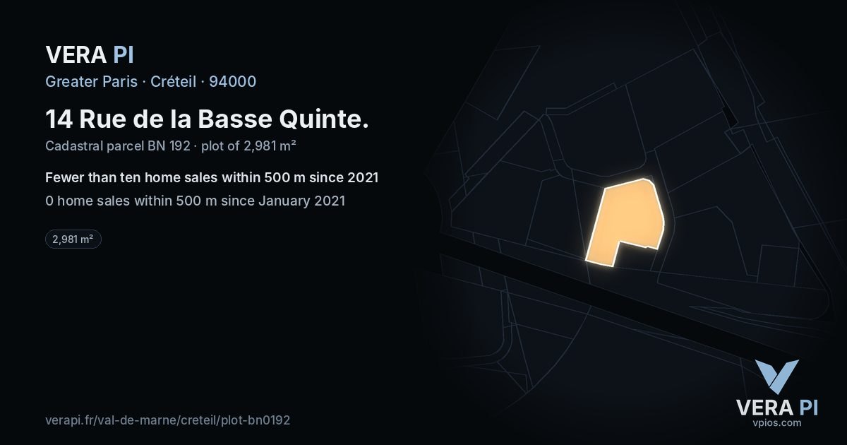 14 Rue de la Basse Quinte, Créteil at night – the plot lit, the parcels around coloured by the prices near them