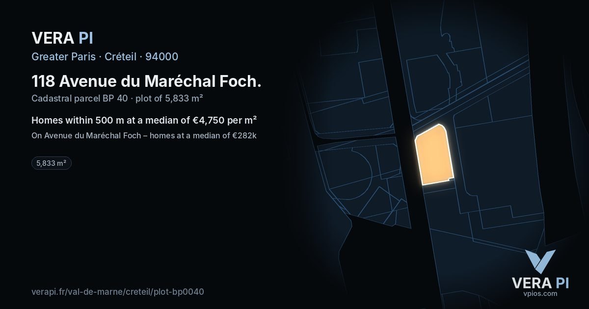118 Avenue du Maréchal Foch, Créteil at night – the plot lit, the parcels around coloured by the prices near them