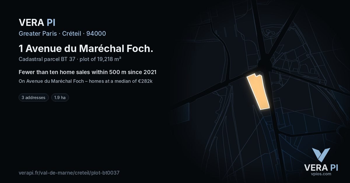1 Avenue du Maréchal Foch, Créteil at night – the plot lit, the parcels around coloured by the prices near them