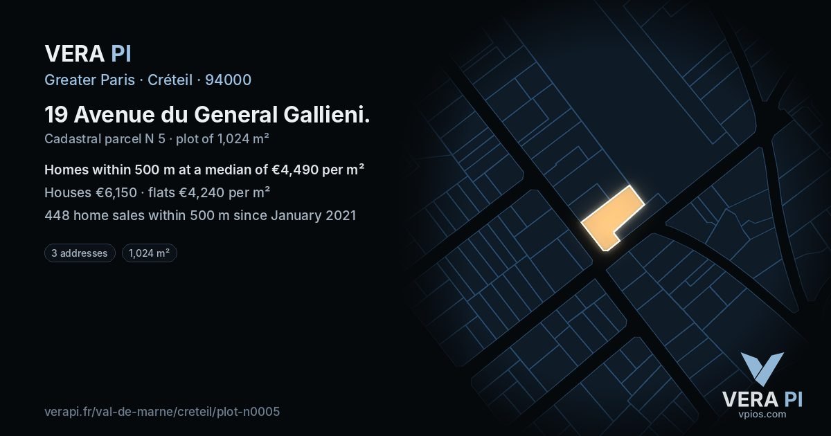 19 Avenue du General Gallieni, Créteil at night – the plot lit, the parcels around coloured by the prices near them