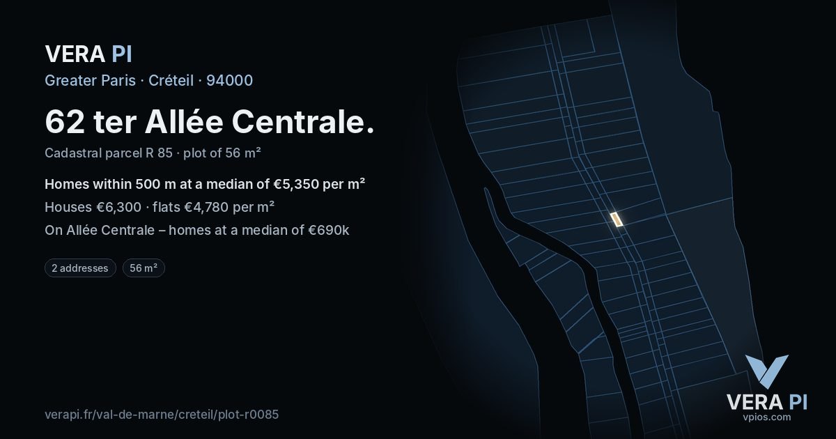62 ter Allée Centrale, Créteil at night – the plot lit, the parcels around coloured by the prices near them