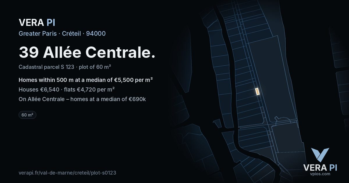 39 Allée Centrale, Créteil at night – the plot lit, the parcels around coloured by the prices near them