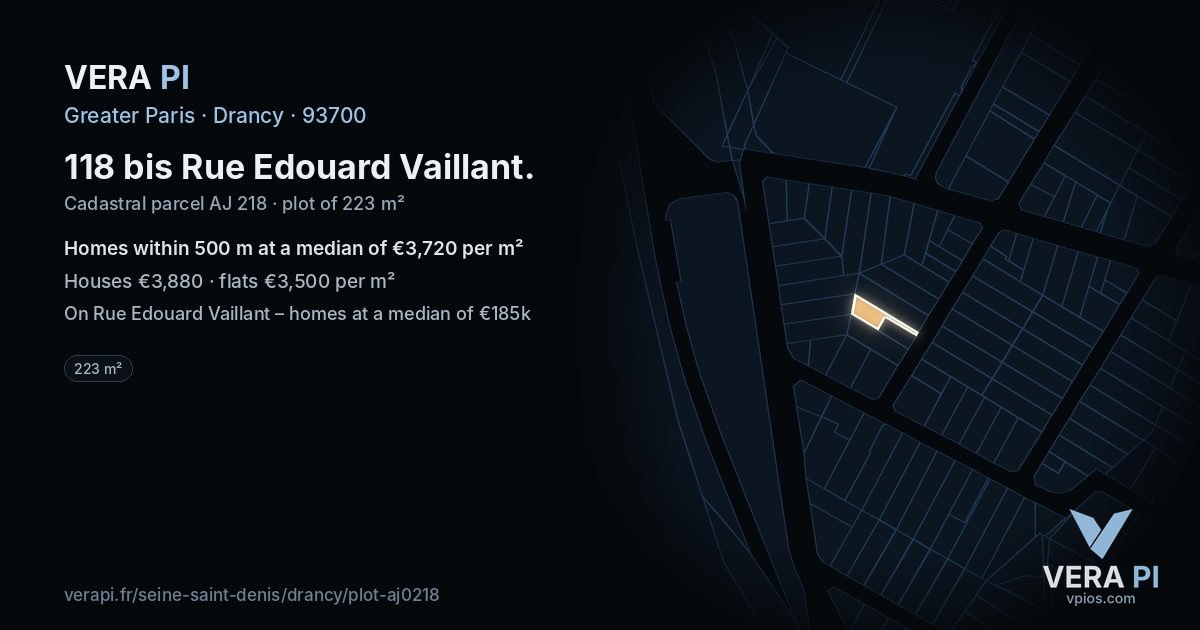 118 bis Rue Edouard Vaillant, Drancy at night – the plot lit, the parcels around coloured by the prices near them